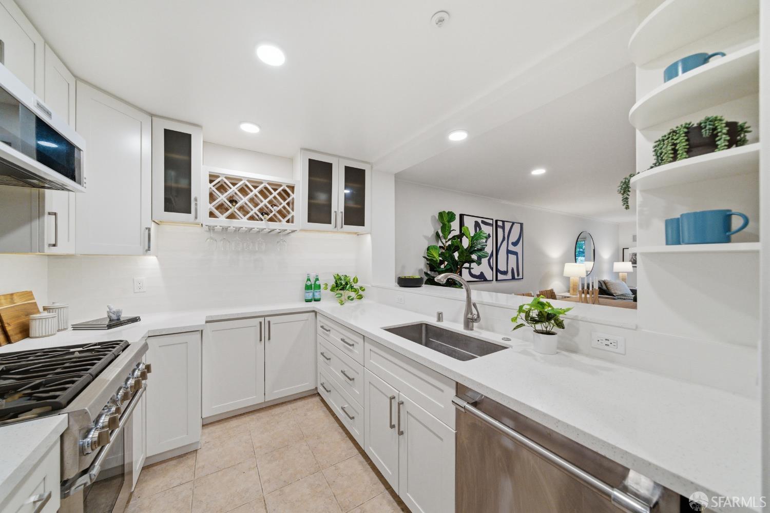 Photo #6: 426124394 Listing: Photo #6