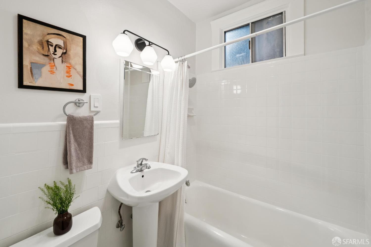 Photo #25: 426124307 Listing: Photo #25