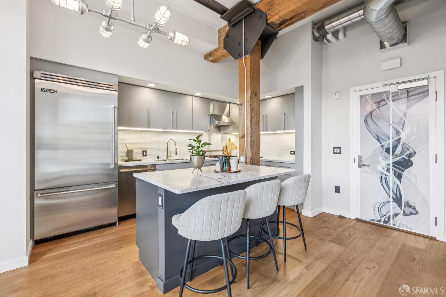 Photo #7: 426112677 Listing: Photo #7