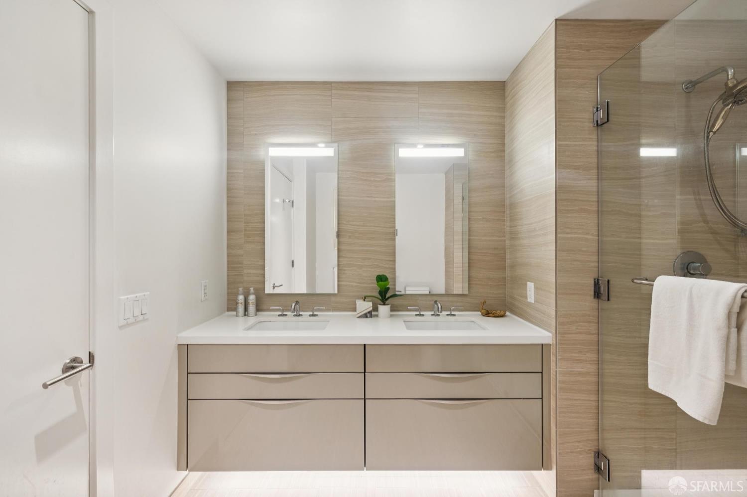 Photo #36: 426123540 Listing: Photo #36