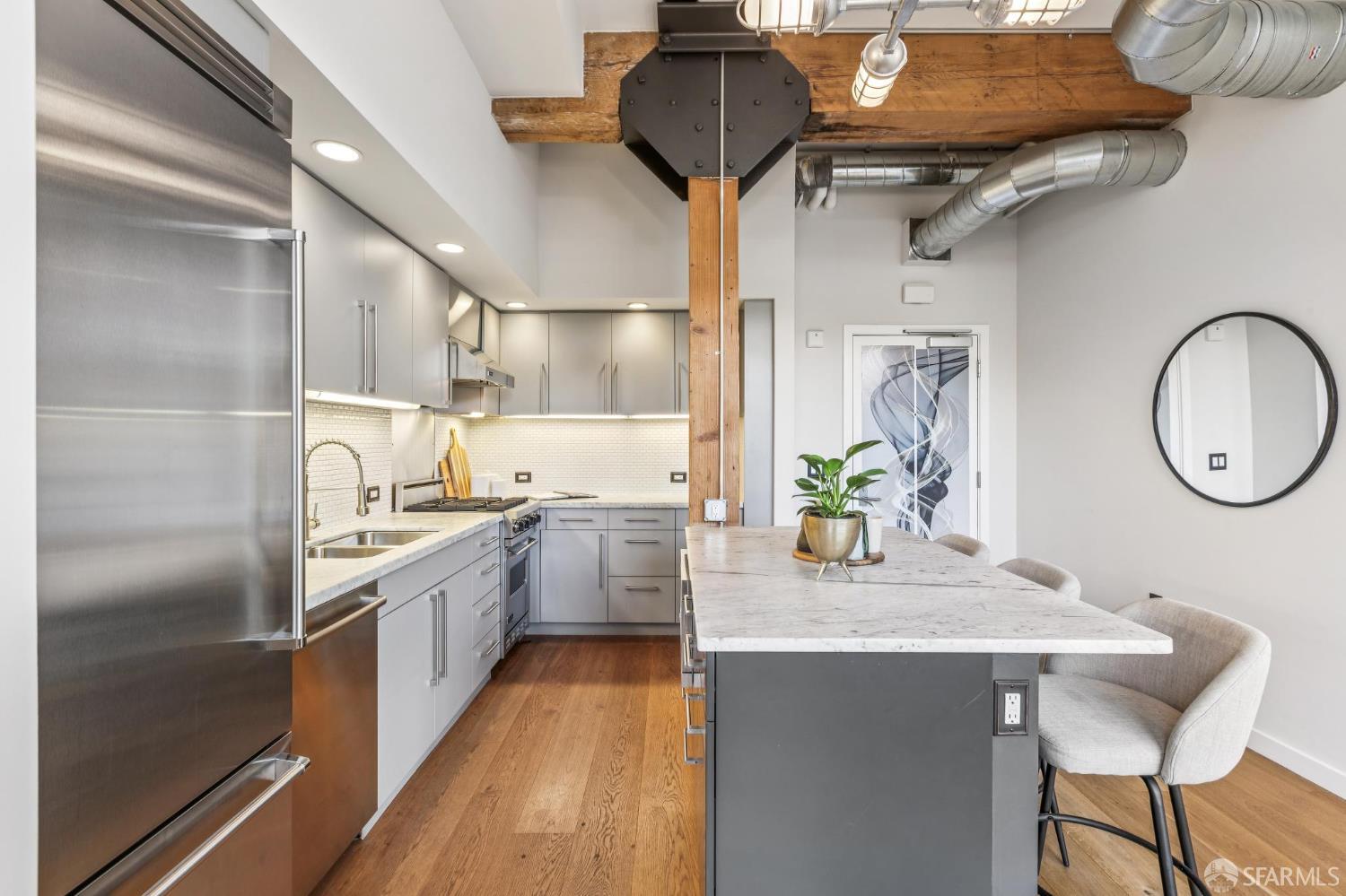 Photo #8: 426112677 Listing: Photo #8