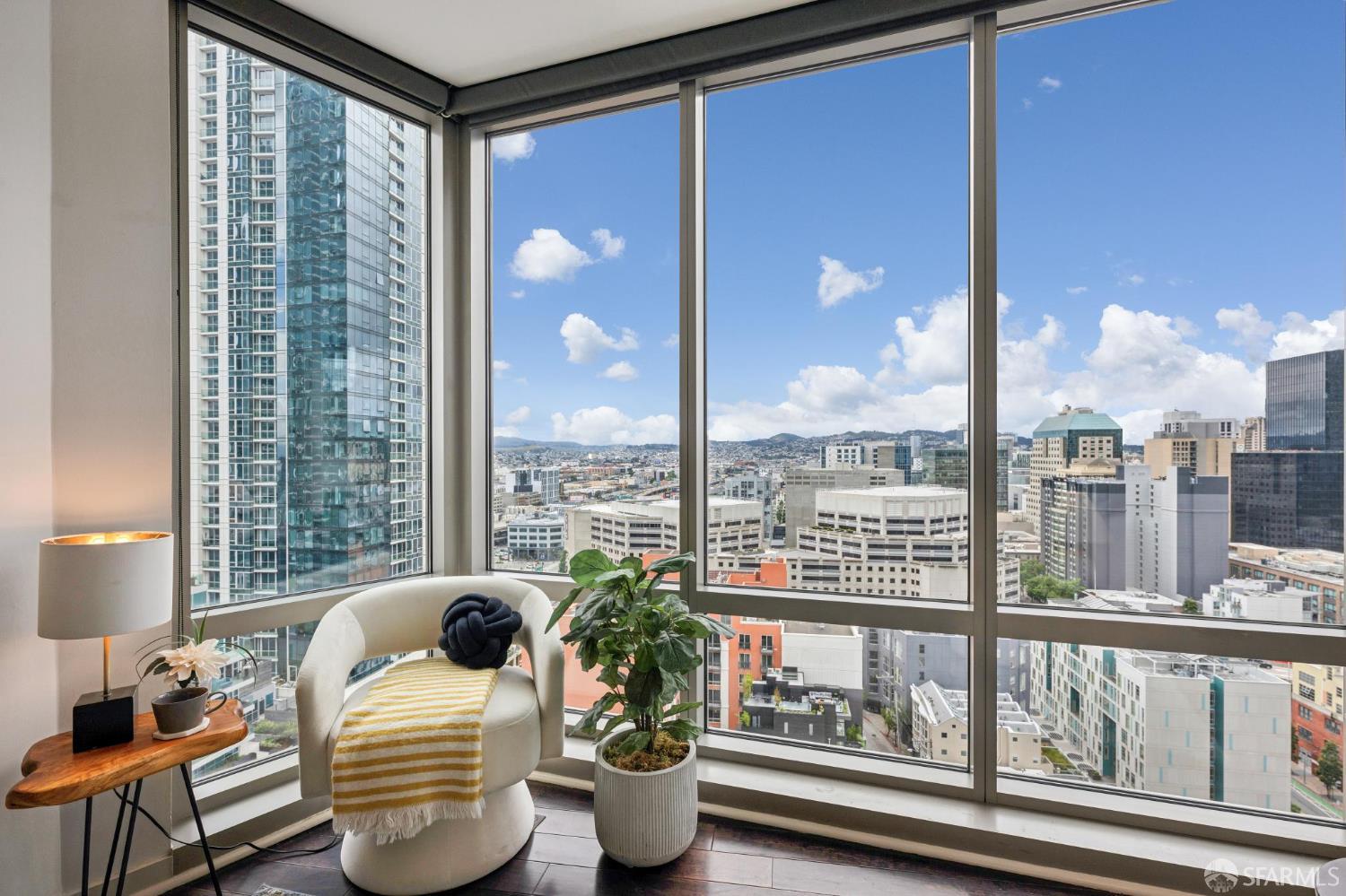 Photo #4: 426120381 Listing: Photo #4