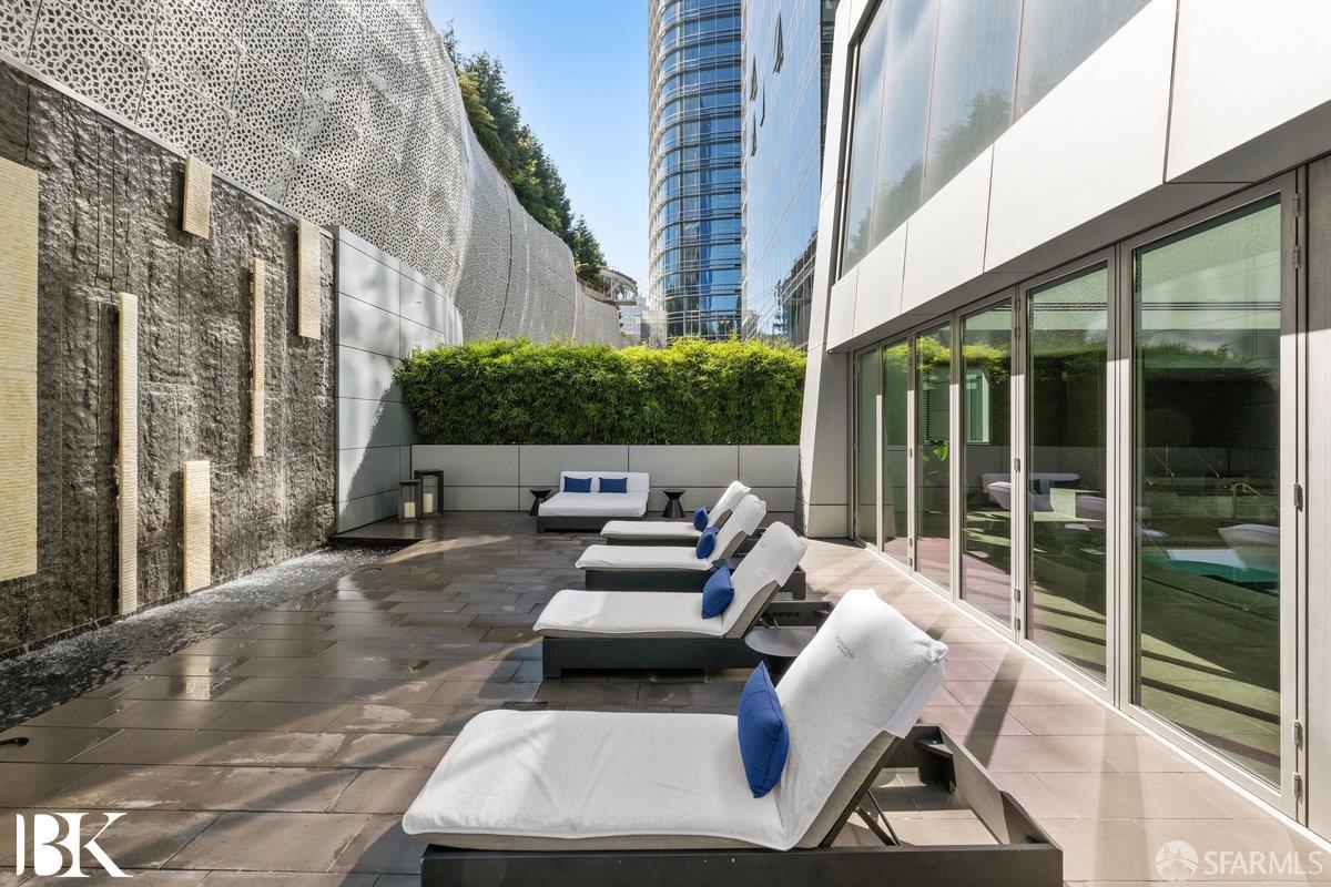 Photo #61: 426123351 Listing: Photo #61