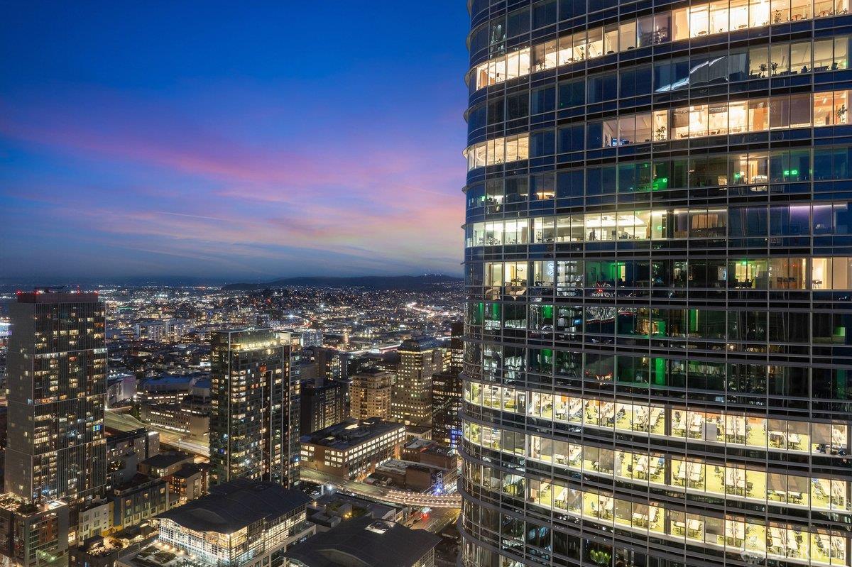 Photo #21: 426123351 Listing: Photo #21