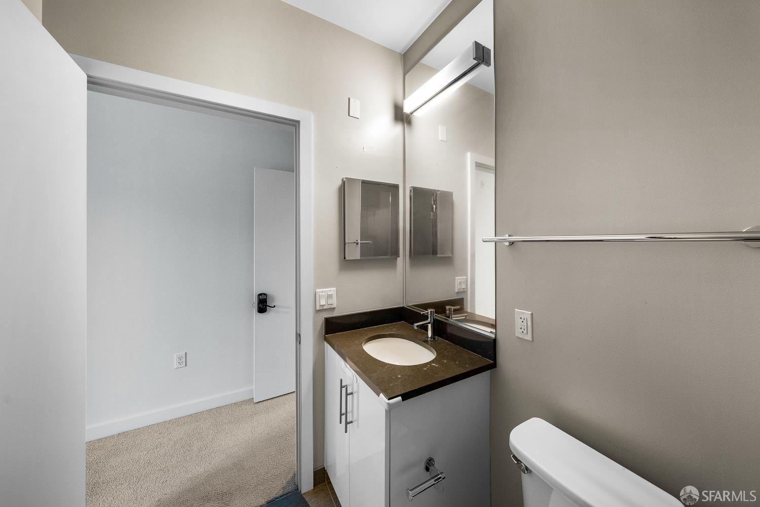 Photo #14: 426124442 Listing: Photo #14