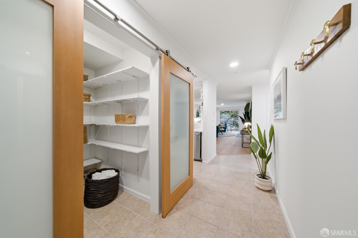 Photo #4: 426124394 Listing: Photo #4