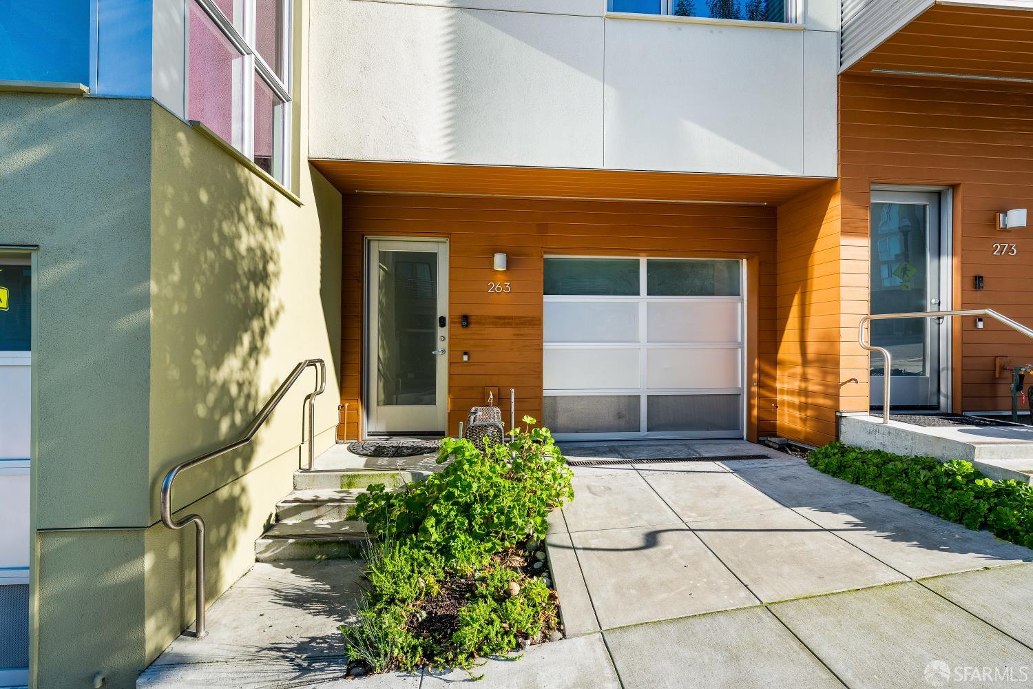 Photo #30: 426124442 Listing: Photo #30