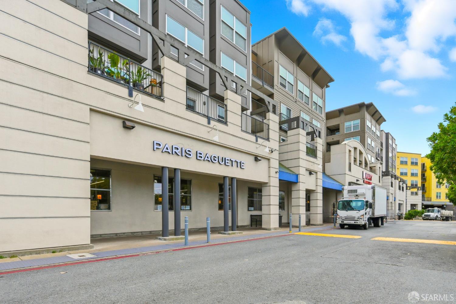 Photo #32: 426124347 Listing: Photo #32