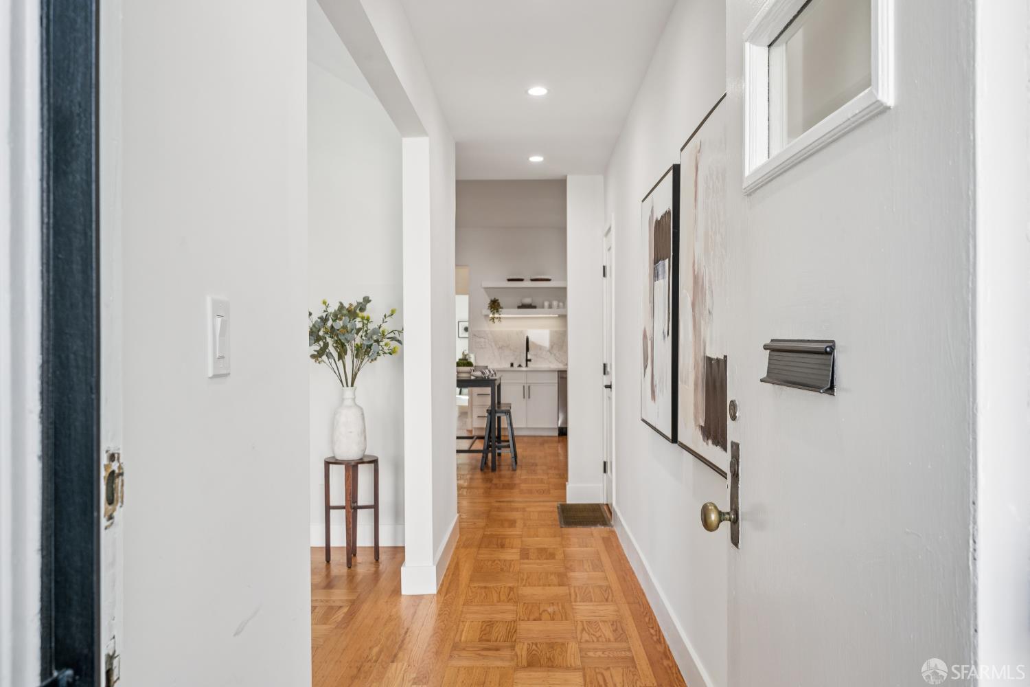 Photo #4: 426124591 Listing: Photo #4