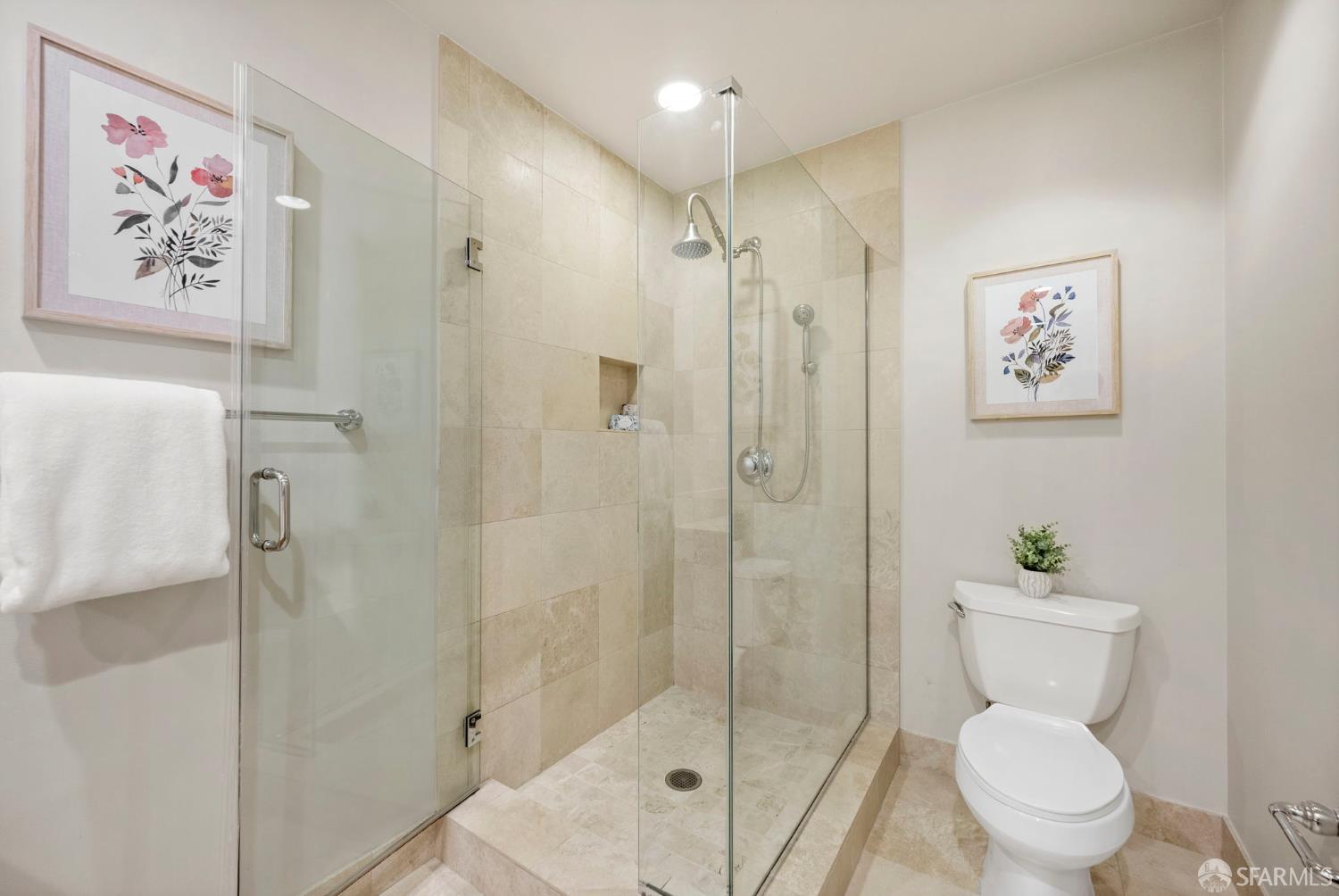 Photo #35: 426115248 Listing: Photo #35