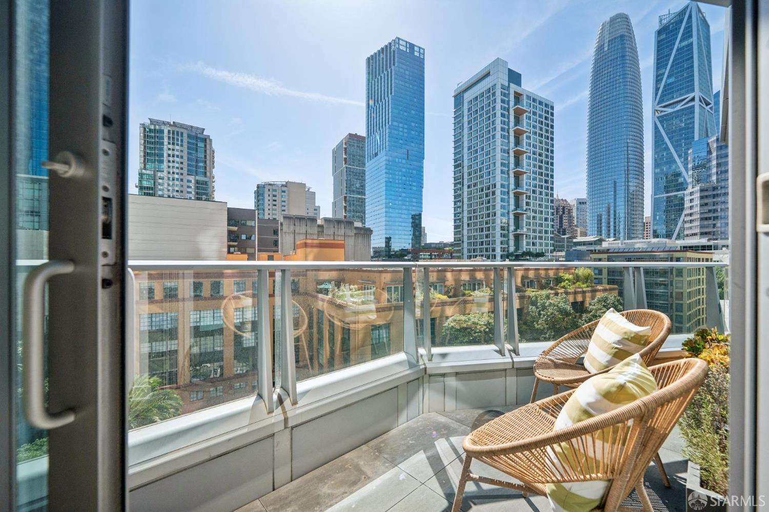 Photo #22: 426124736 Listing: Photo #22