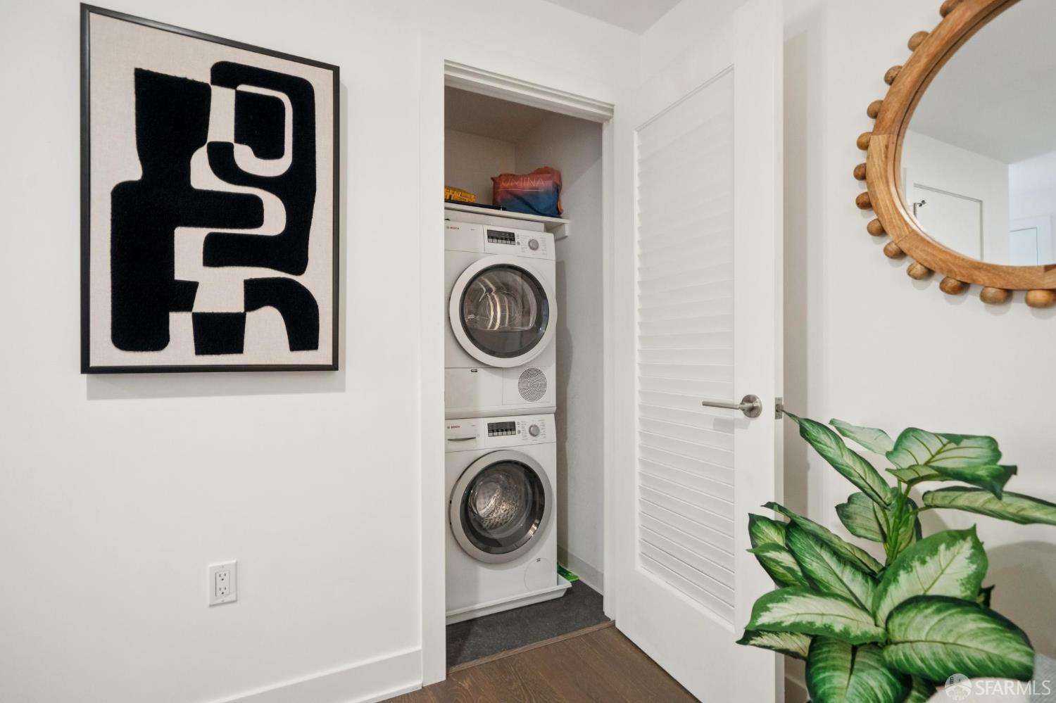 Photo #7: 426124736 Listing: Photo #7