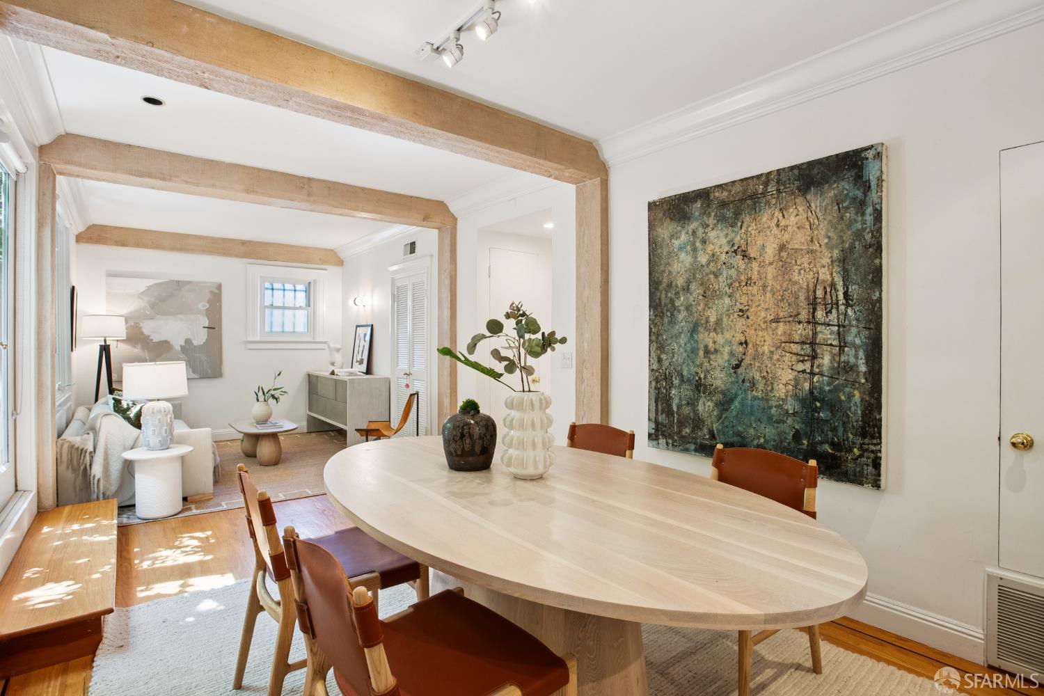 Photo #3: 426123563 Listing: Photo #3