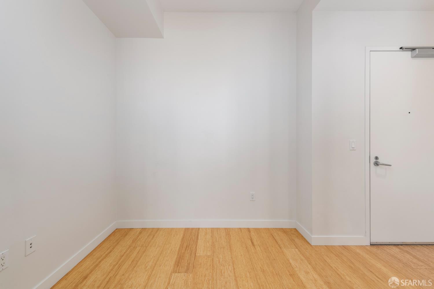 Photo #23: 426124363 Listing: Photo #23
