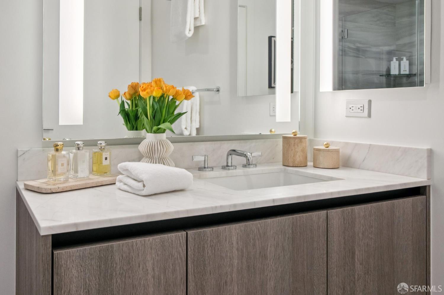 Photo #34: 426124736 Listing: Photo #34