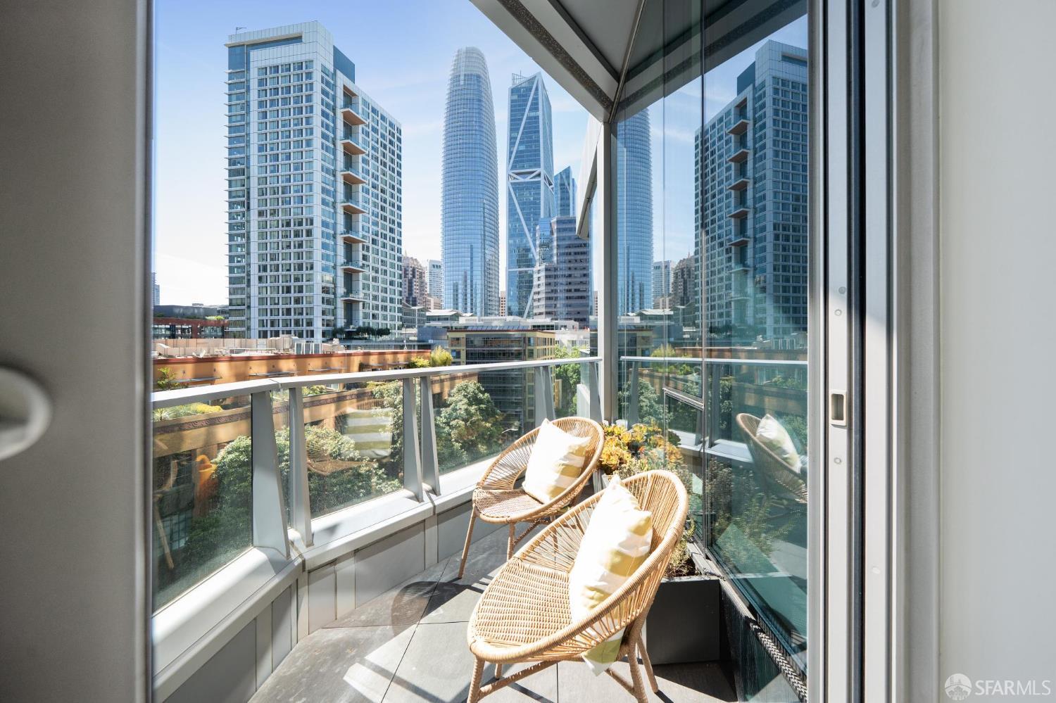 Photo #23: 426124736 Listing: Photo #23