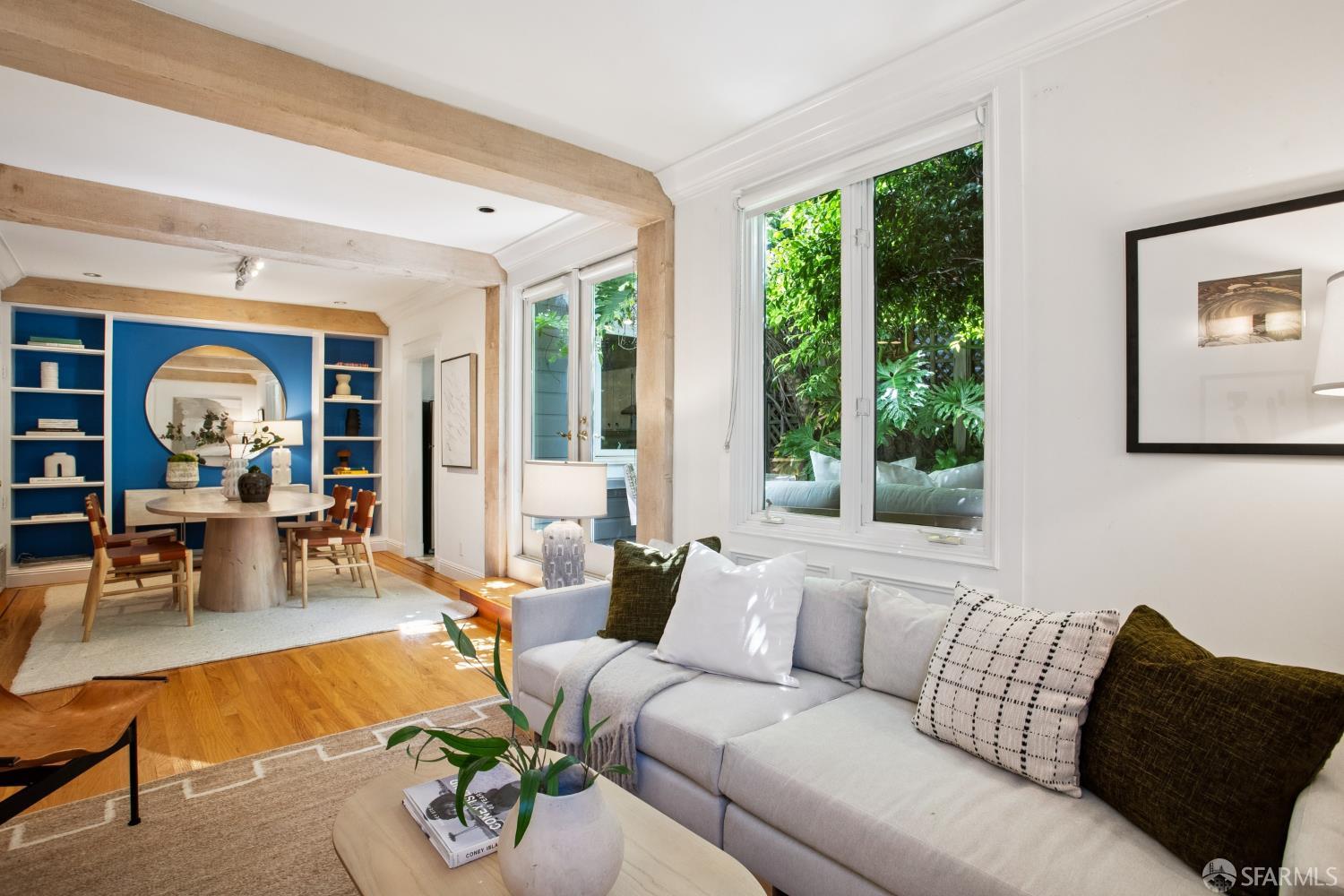 Photo #2: 426123563 Listing: Photo #2