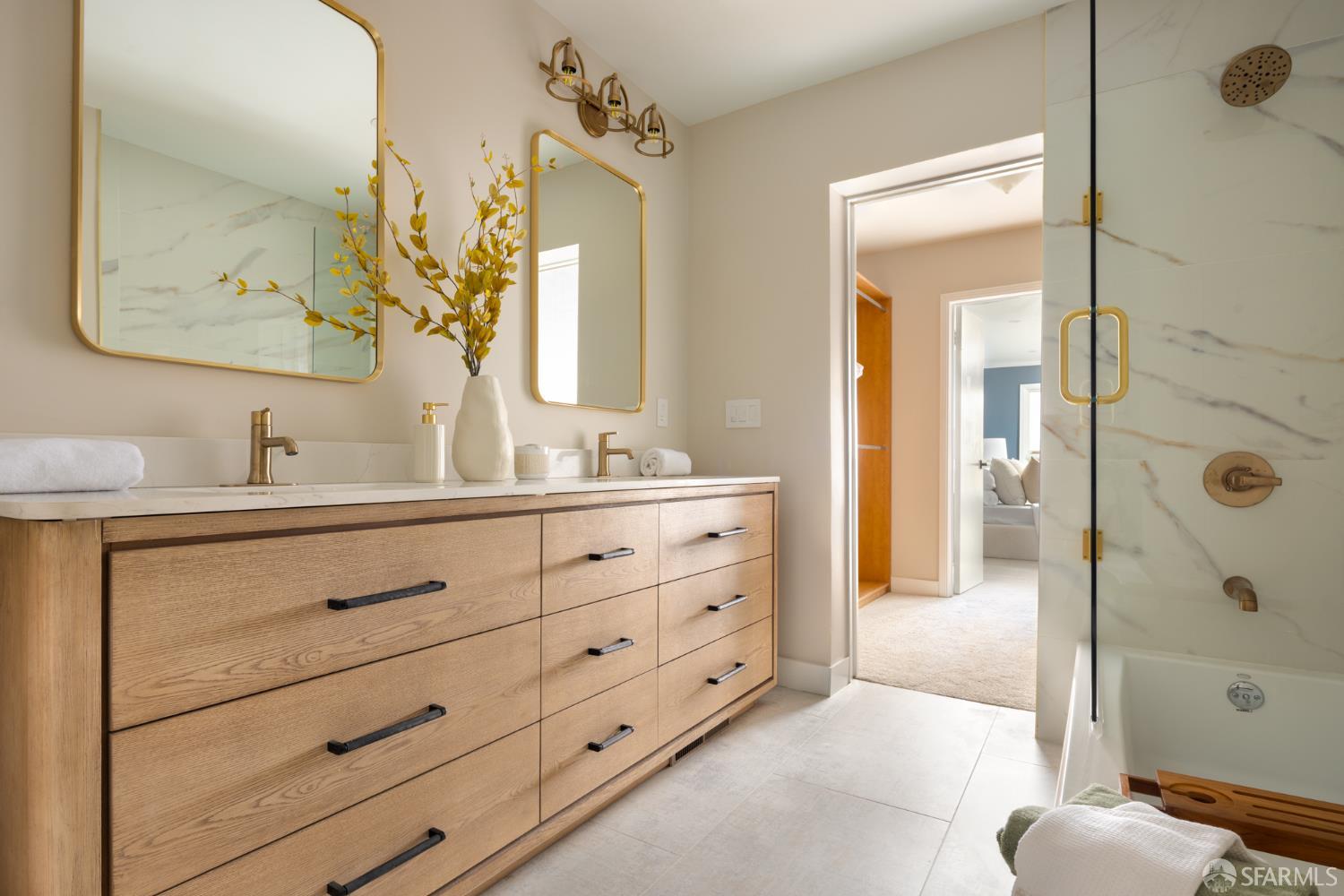 Photo #13: 426125120 Listing: Photo #13