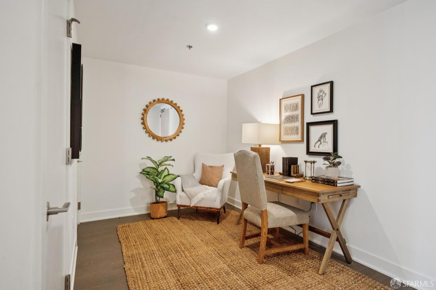 Photo #5: 426124736 Listing: Photo #5