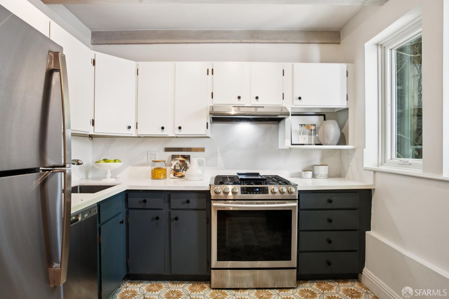 Photo #10: 426123563 Listing: Photo #10