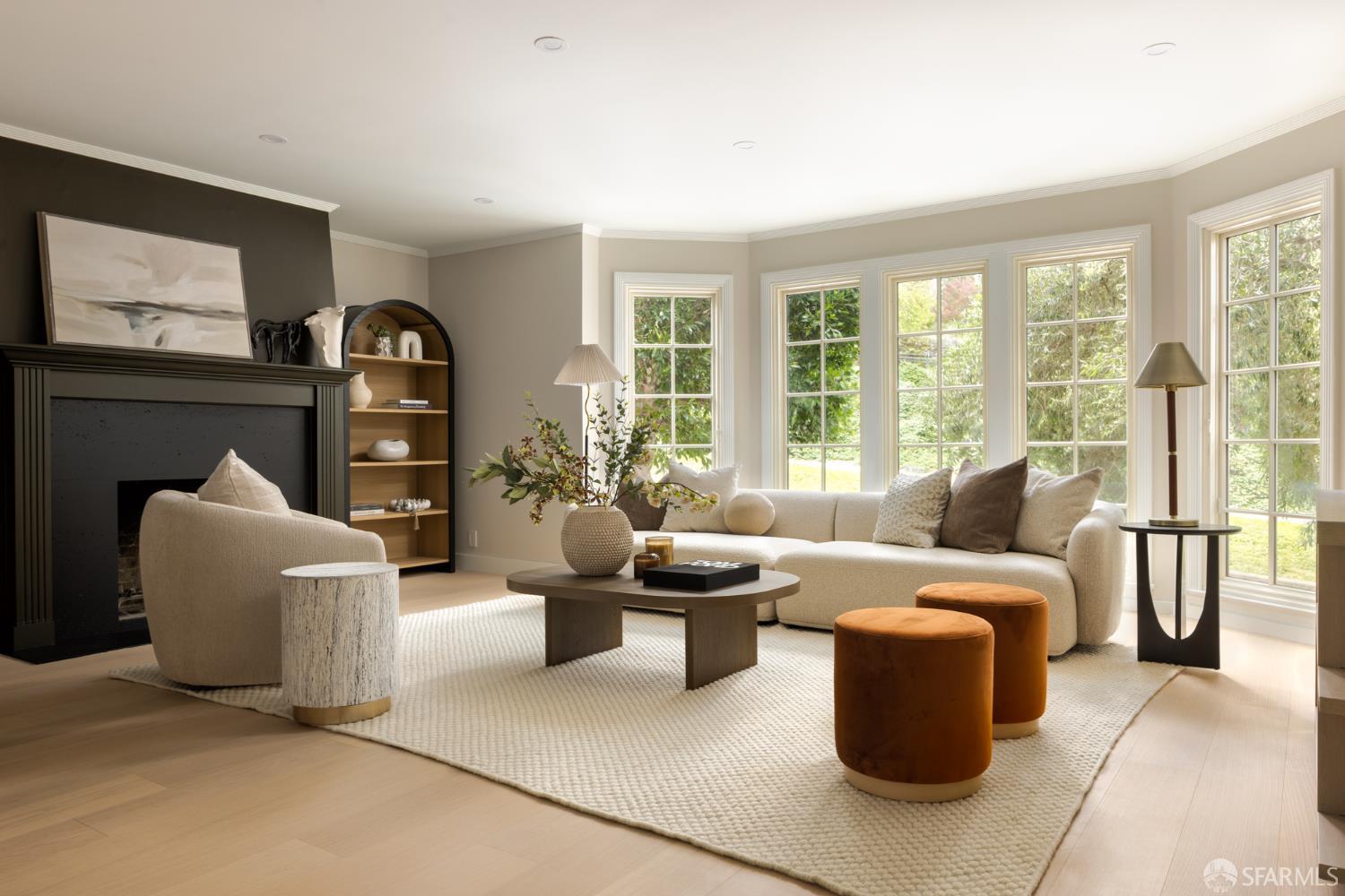 Photo #2: 426125120 Listing: Photo #2