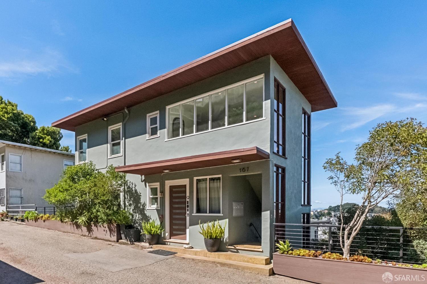 Photo #2: 426124774 Listing: Photo #2