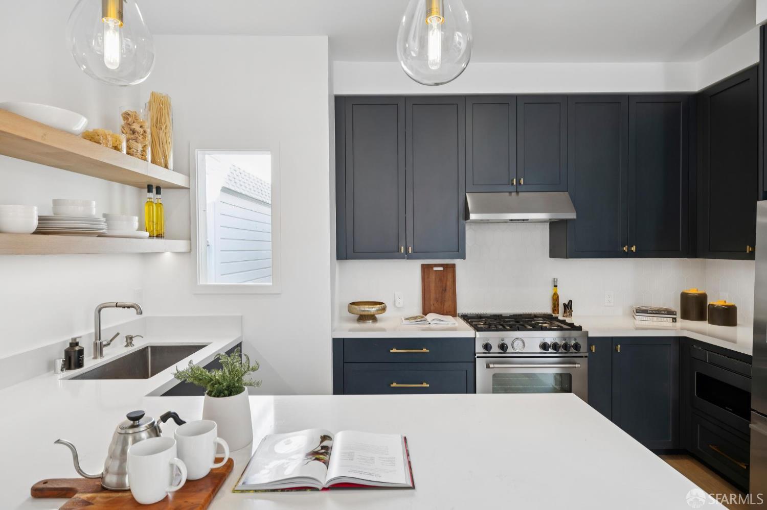 Photo #11: 426118970 Listing: Photo #11