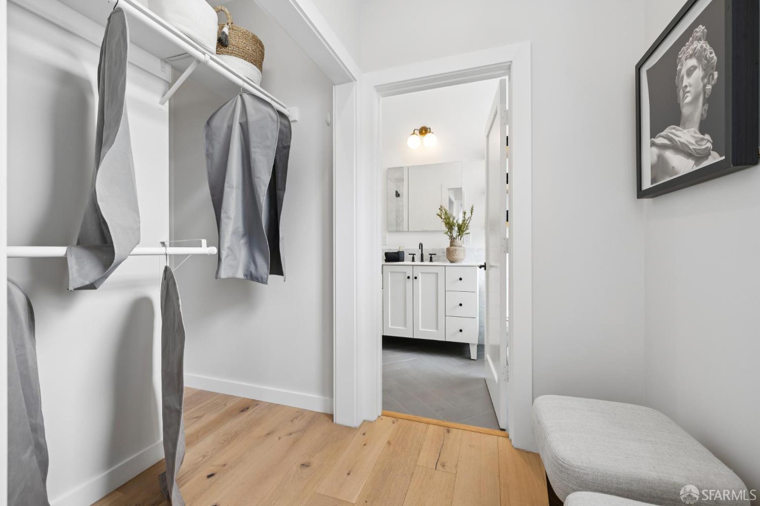 Photo #20: 426118970 Listing: Photo #20