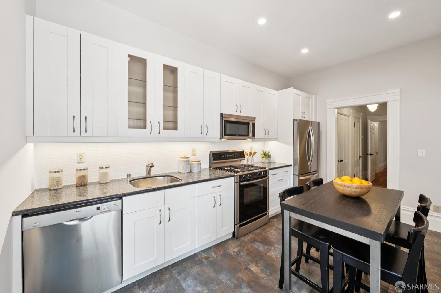 Photo #18: 426125269 Listing: Photo #18