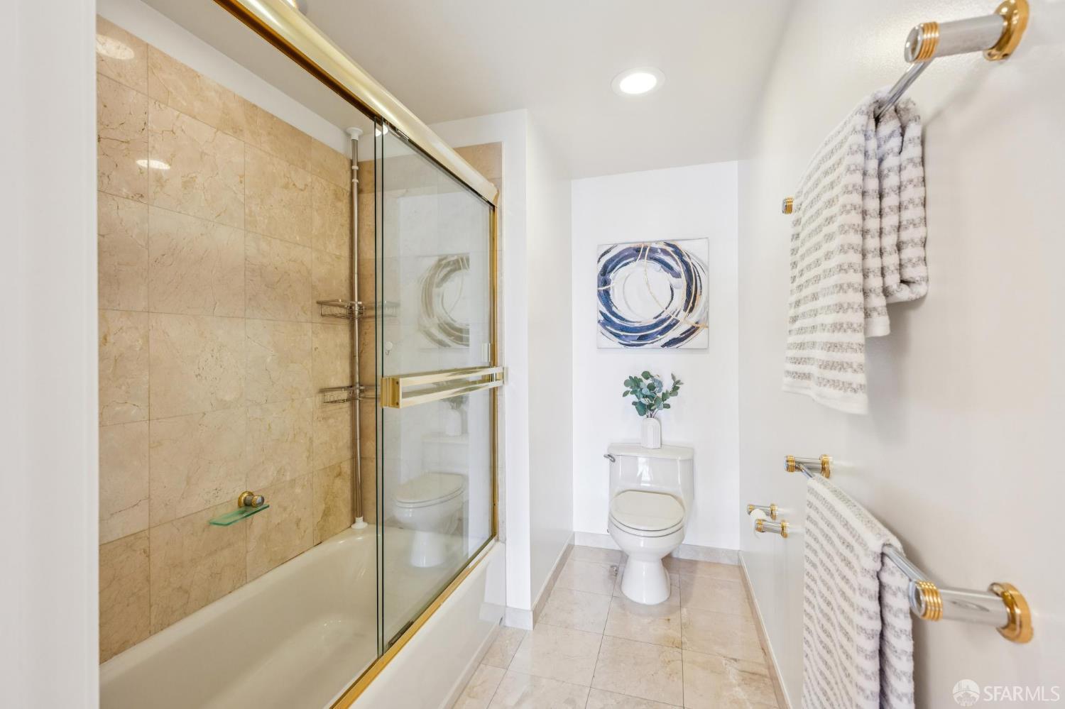 Photo #36: 426122187 Listing: Photo #36