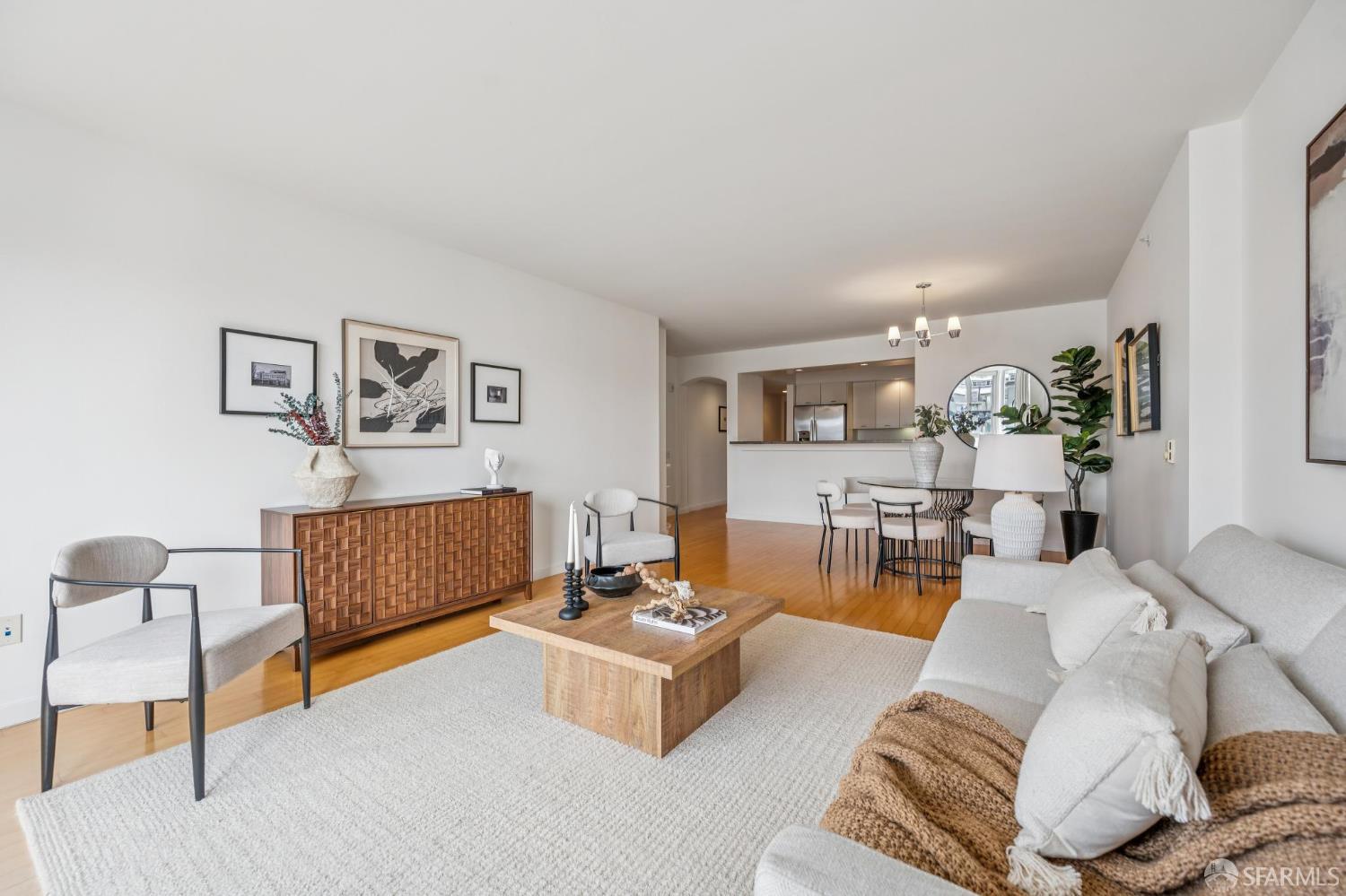 Photo #16: 426122187 Listing: Photo #16