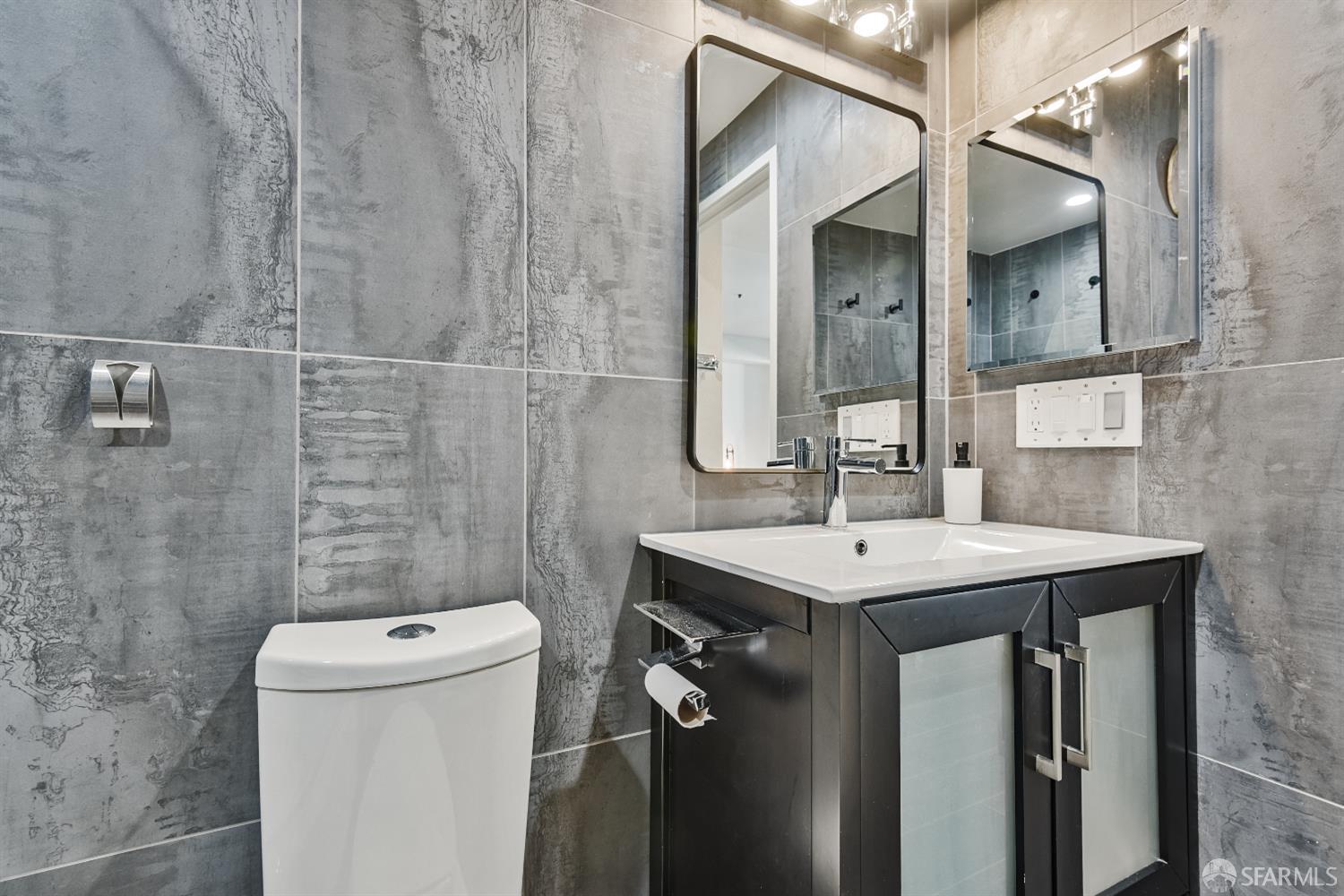 Photo #15: 426125402 Listing: Photo #15