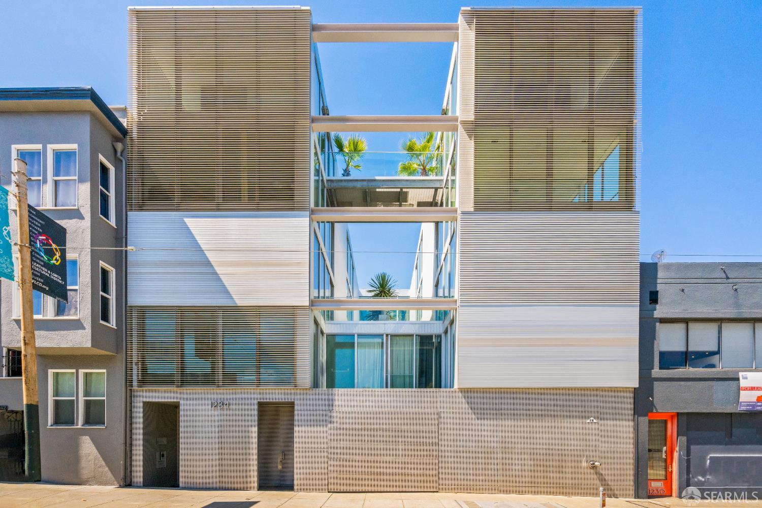 Photo #1: 426125027 Listing: Photo #1