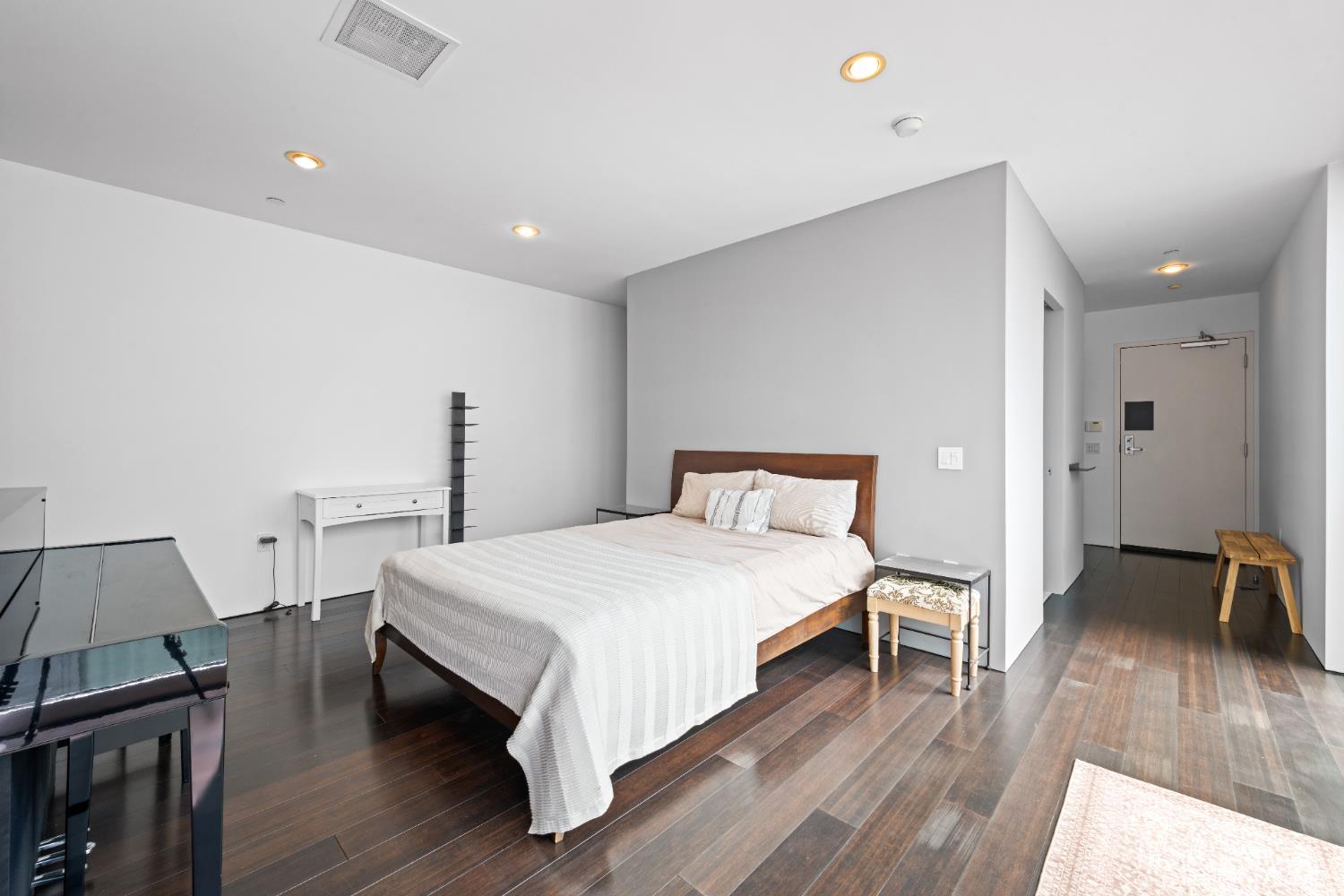 Photo #15: 426125027 Listing: Photo #15