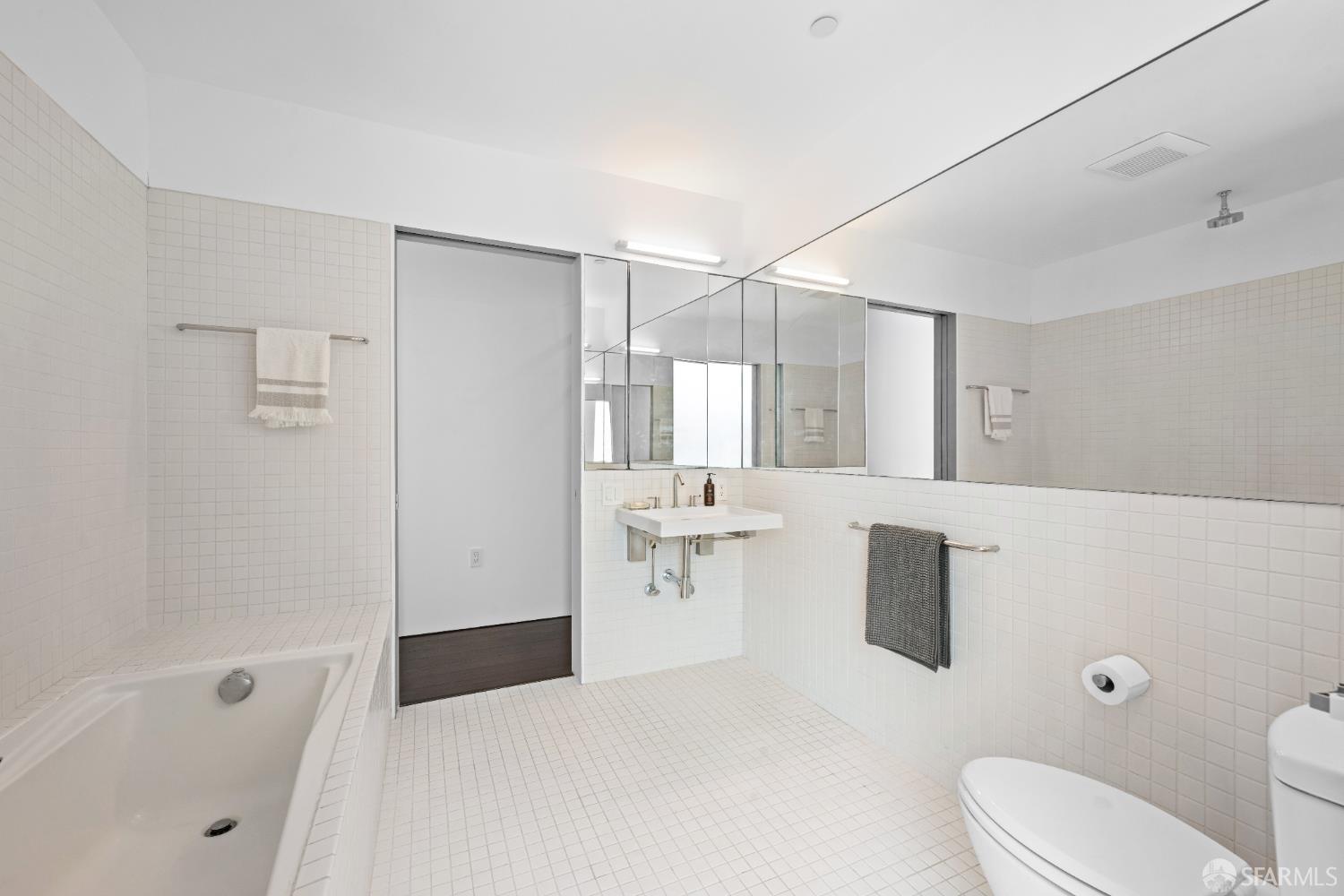 Photo #20: 426125027 Listing: Photo #20