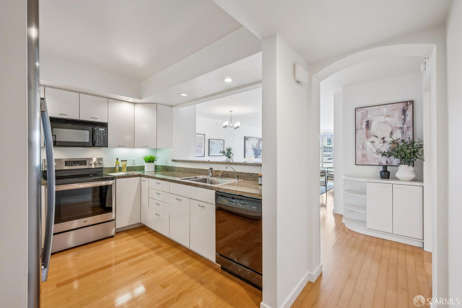 Photo #20: 426122187 Listing: Photo #20