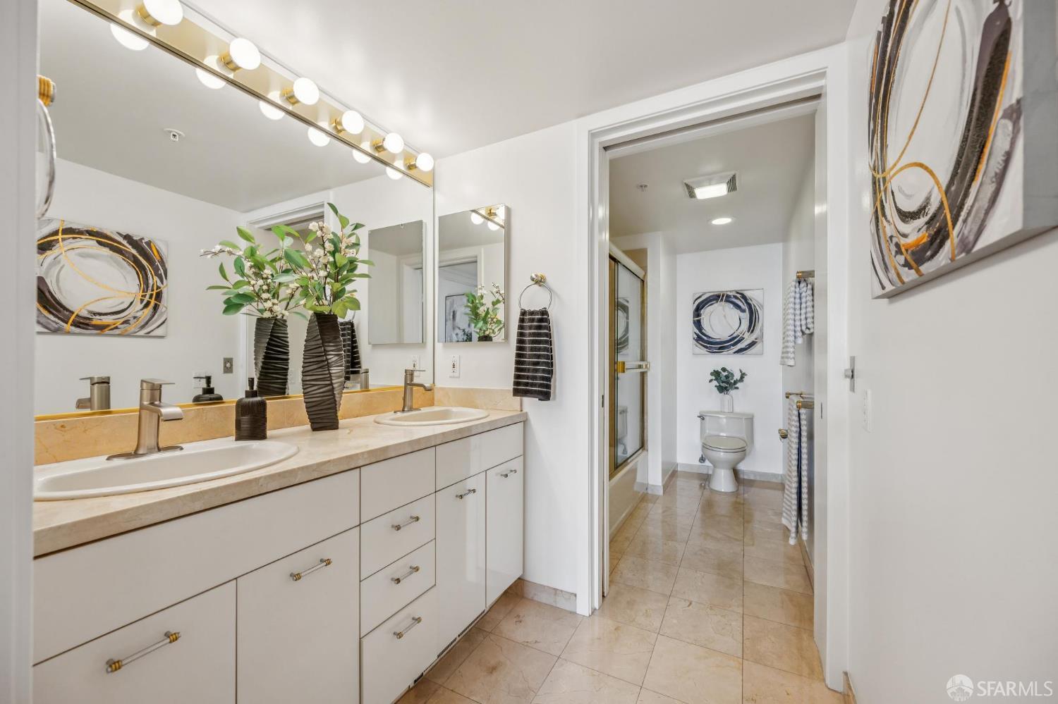 Photo #35: 426122187 Listing: Photo #35