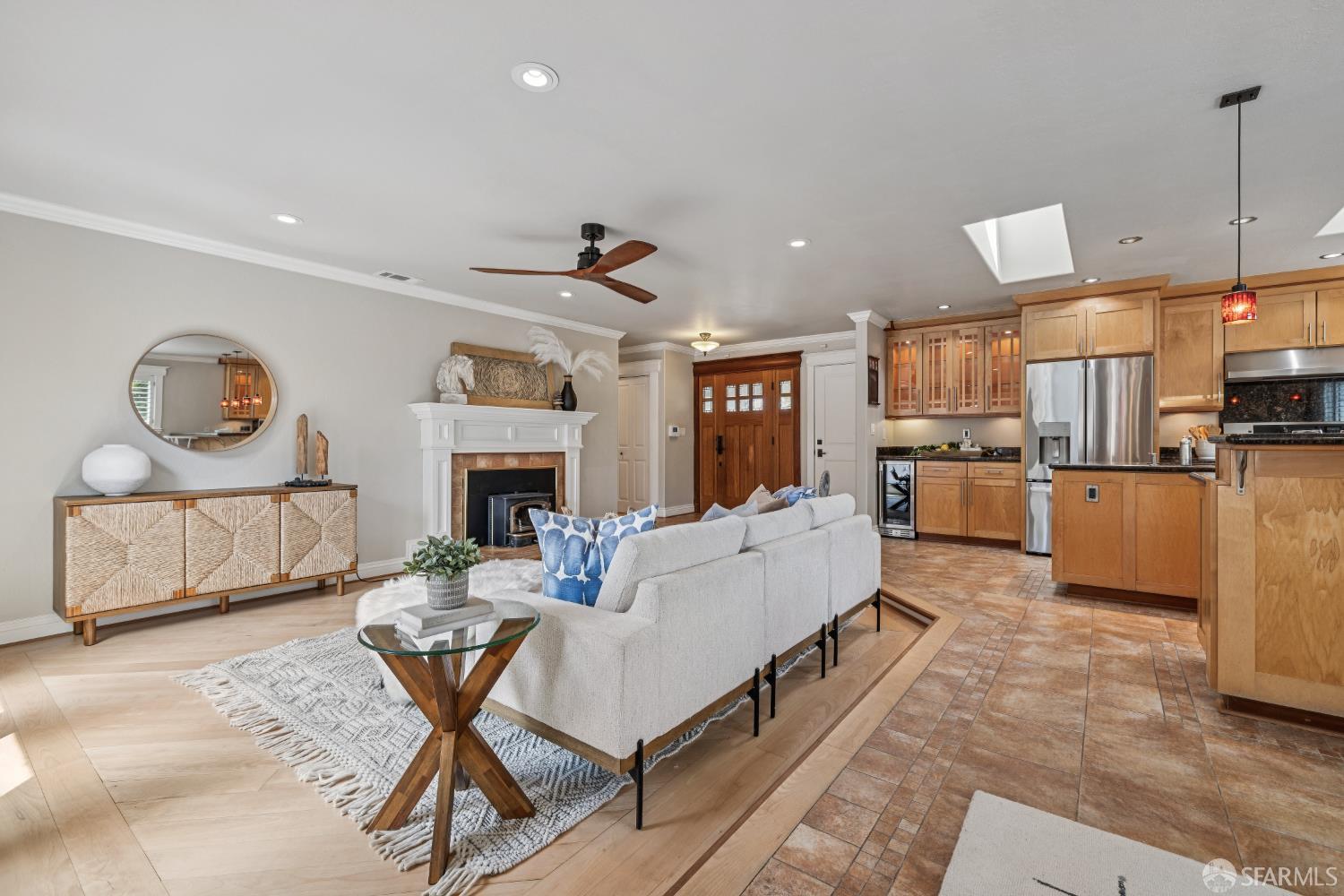 Front Image Thumbnail for SF426119677