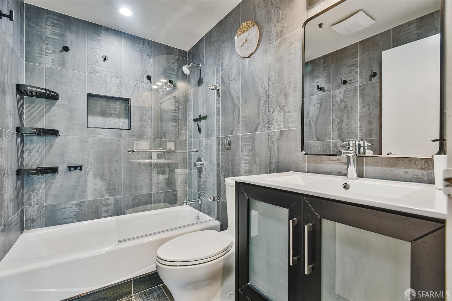 Photo #14: 426125402 Listing: Photo #14