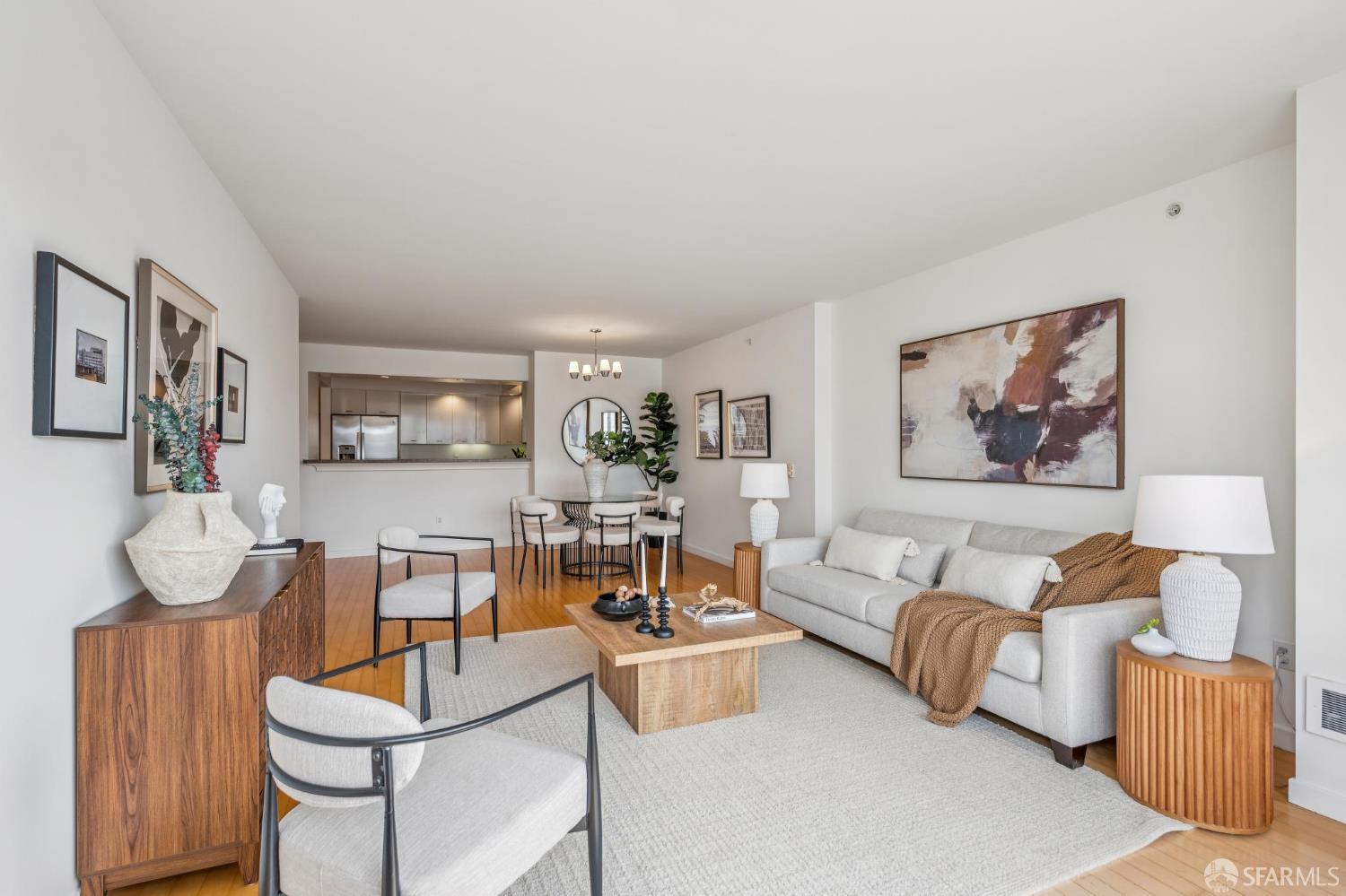 Photo #14: 426122187 Listing: Photo #14