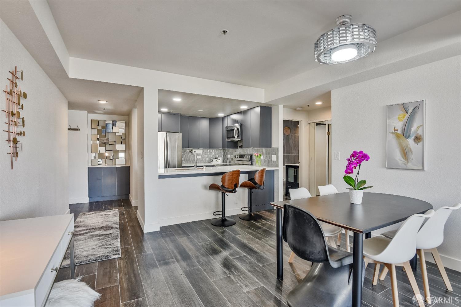 Photo #11: 426125402 Listing: Photo #11