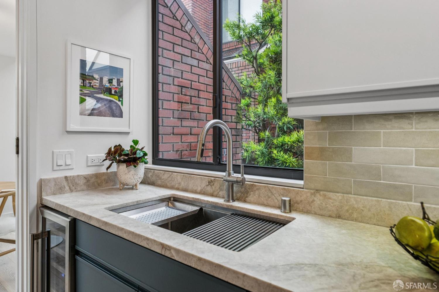 Photo #17: 426125489 Listing: Photo #17