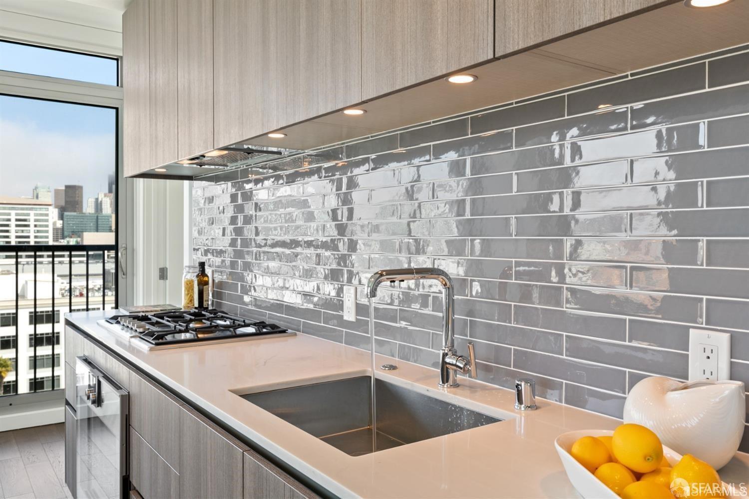 Photo #8: 426125689 Listing: Photo #8