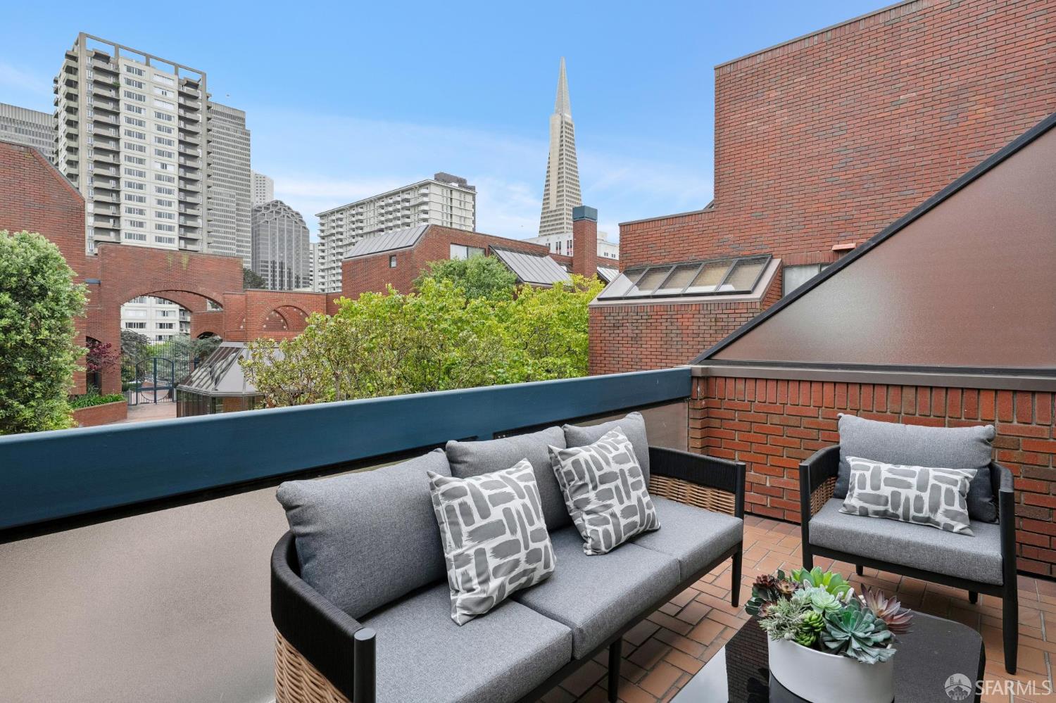 Photo #6: 426125489 Listing: Photo #6