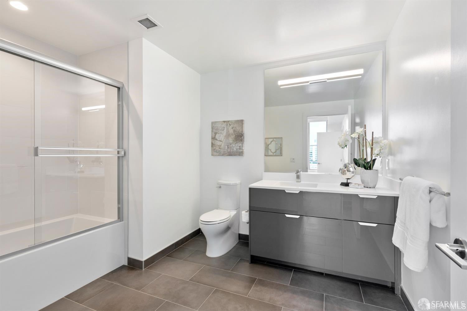 Photo #18: 426125689 Listing: Photo #18