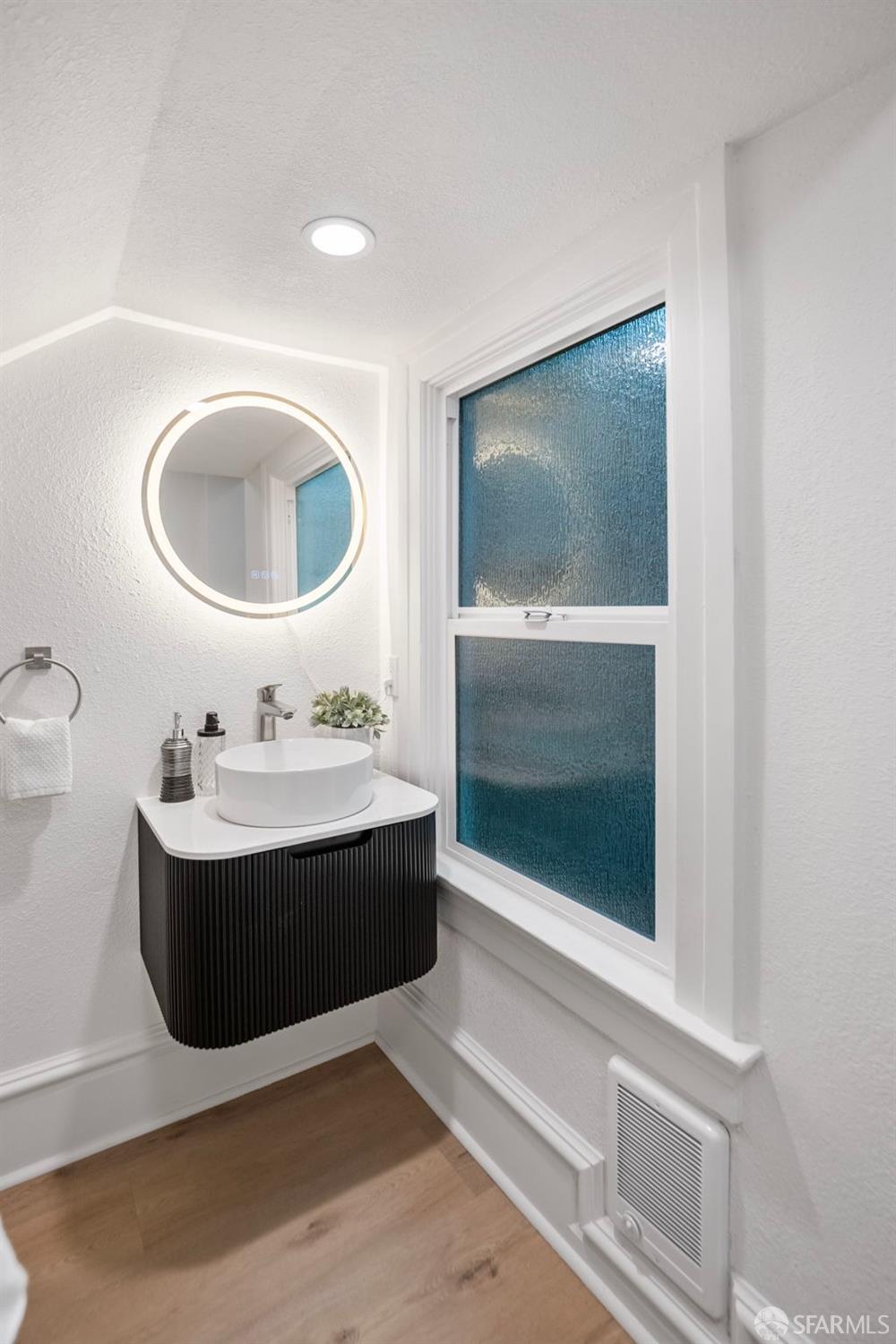 Photo #36: 426125613 Listing: Photo #36