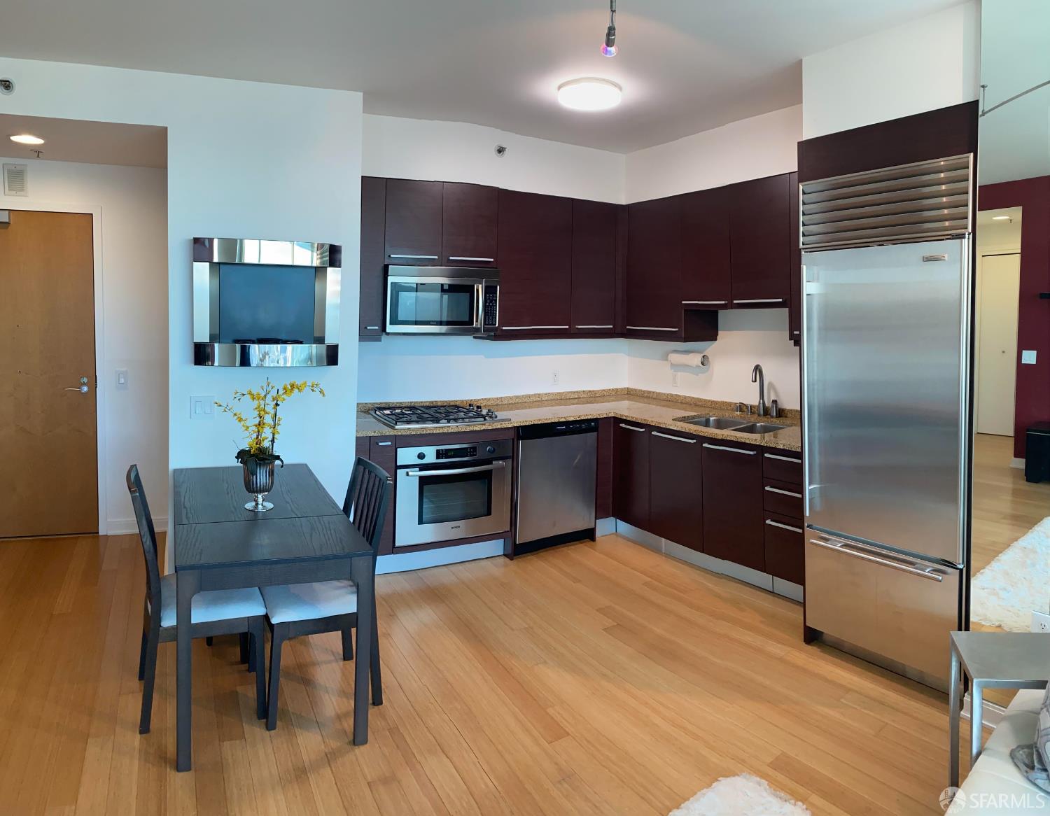 Photo #6: 426125289 Listing: Photo #6