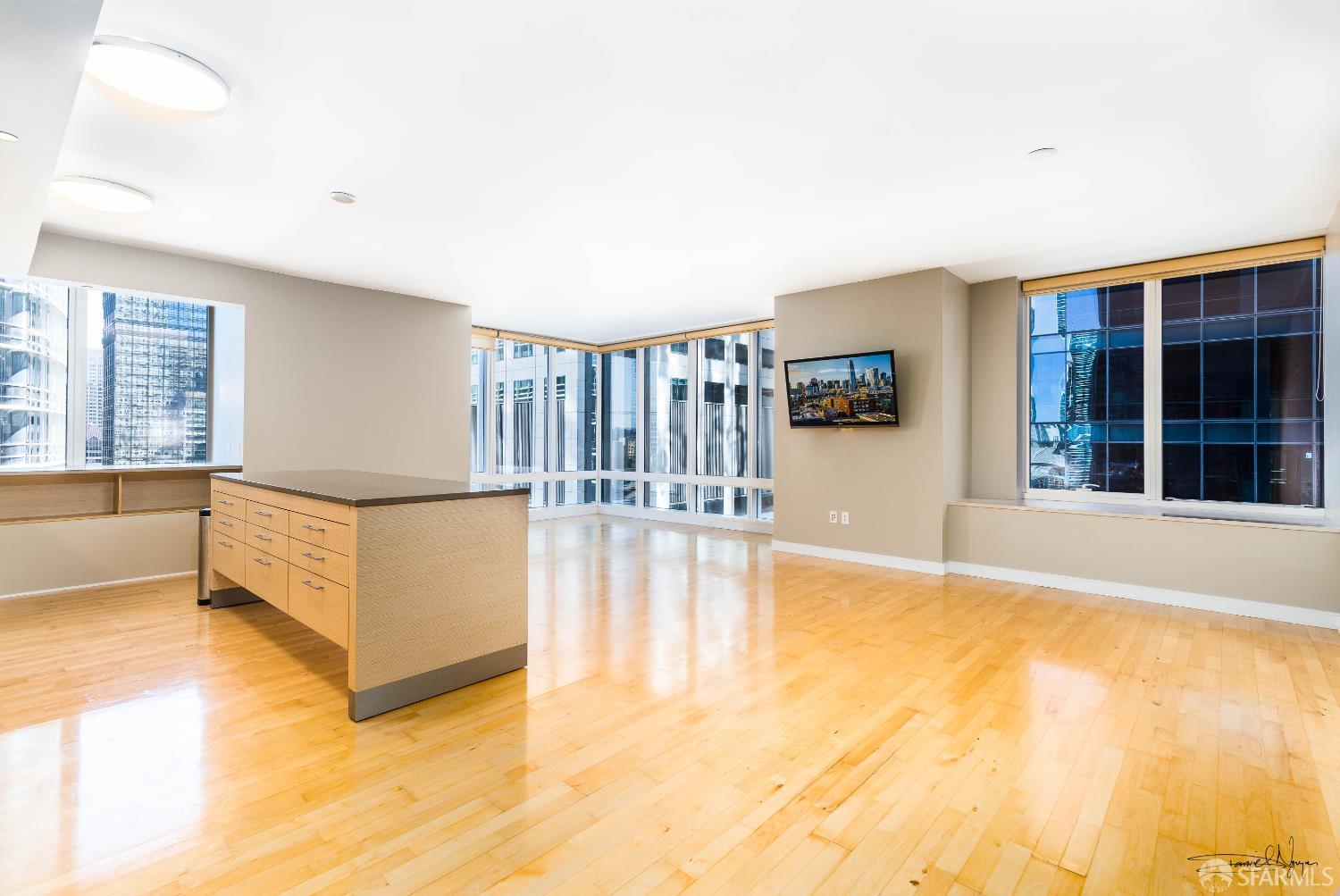 301 Mission Street # 24A