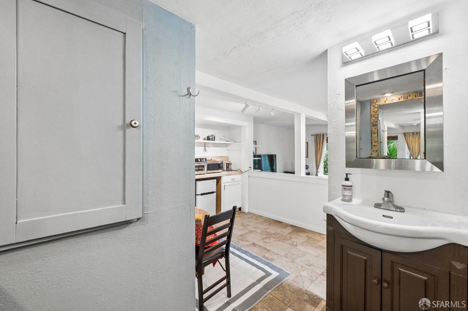 Photo #29: 426125487 Listing: Photo #29