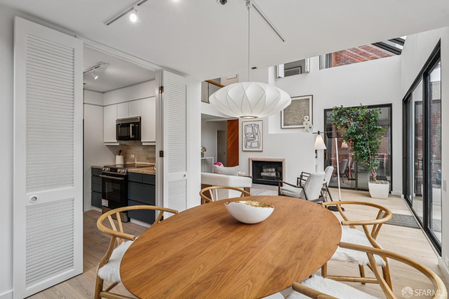 Photo #14: 426125489 Listing: Photo #14